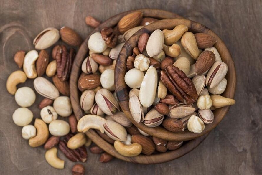 Nuts are a storehouse of vitamins that strengthen potency